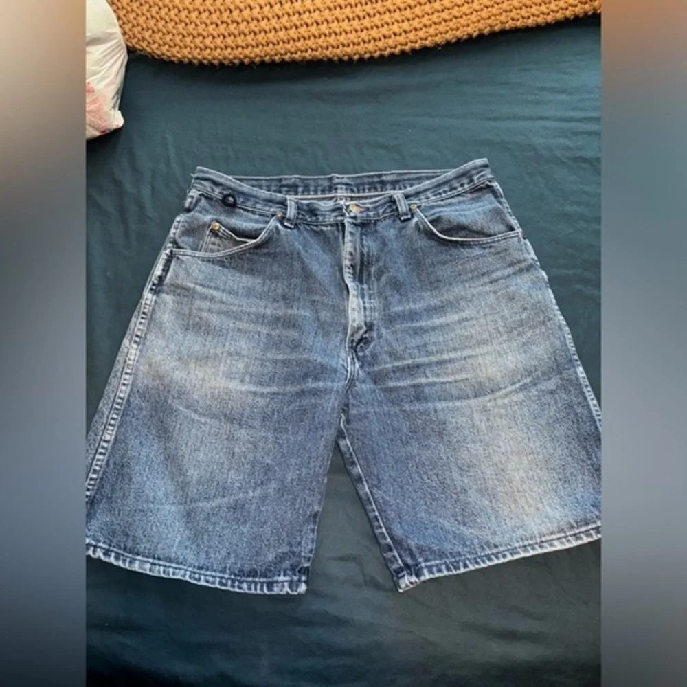 Wrangler women Bermuda 9” shorts